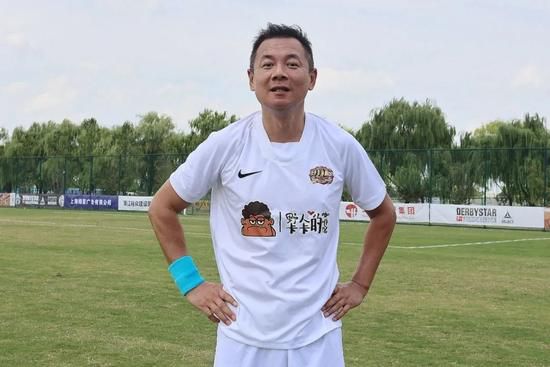 摸摸下面视频